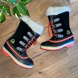 Sorel Joan of Arctic Apres Ski Boots Suede 6 pink